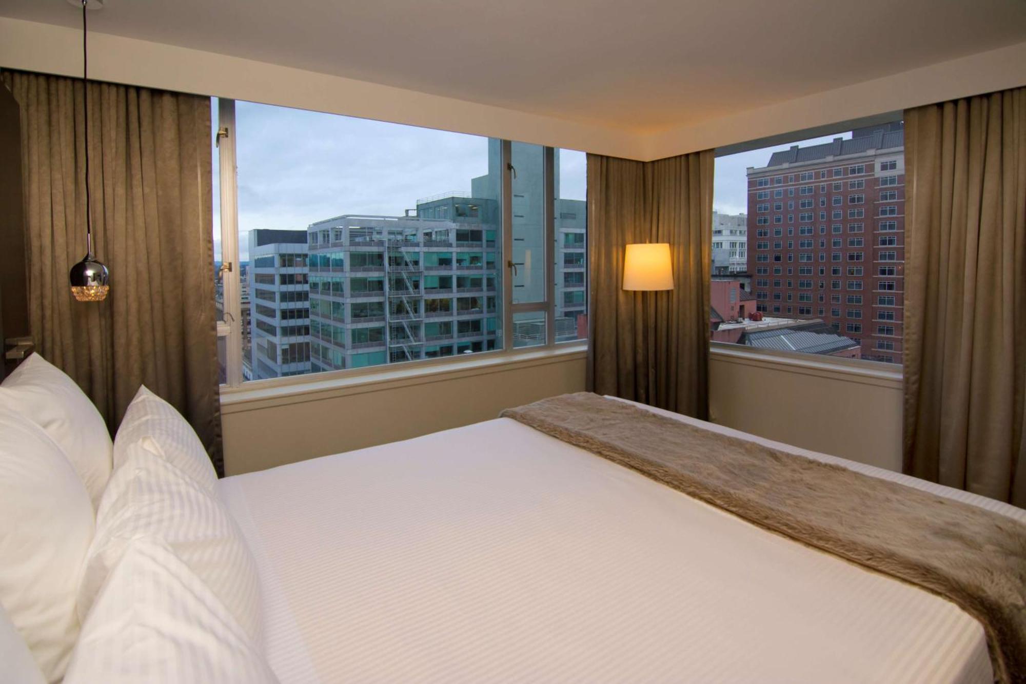 King Penthouse Suite City View,1275831124:JPEG